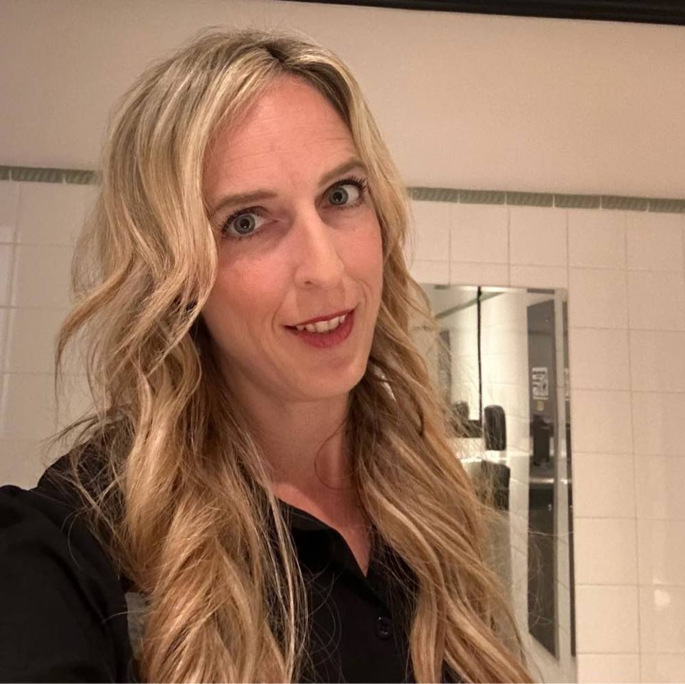 Meet your Posher, Julie